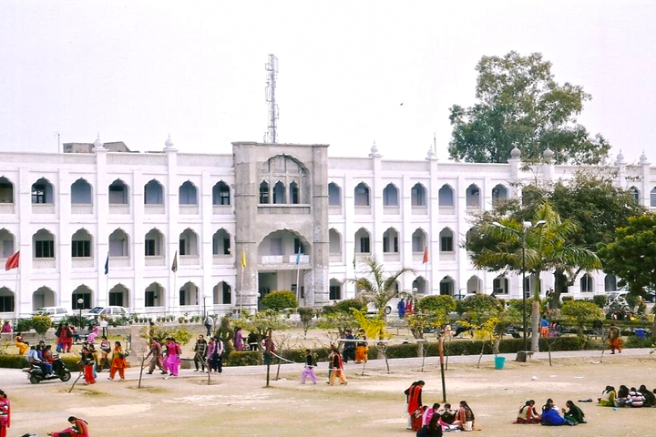 https://cache.careers360.mobi/media/colleges/social-media/media-gallery/8542/2019/4/25/College Building View of Khalsa College for Women Amritsar_Campus-View.JPG